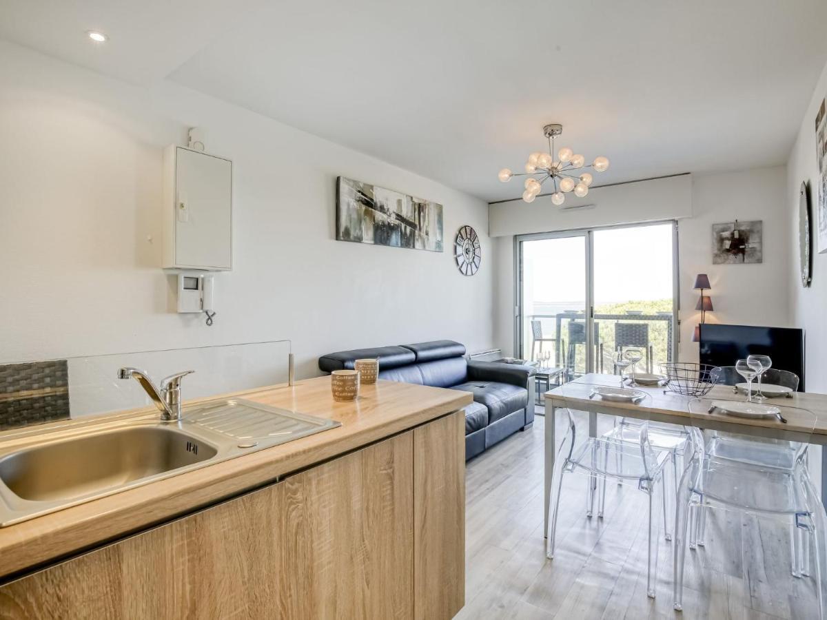 Claire-1 By Interhome